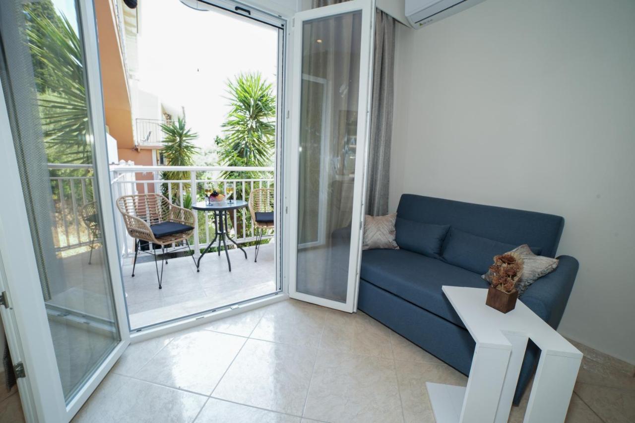 Angels Pool Studios And Apartments Παλαιοκαστρίτσα Εξωτερικό φωτογραφία