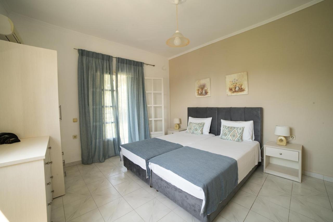 Angels Pool Studios And Apartments Παλαιοκαστρίτσα Εξωτερικό φωτογραφία