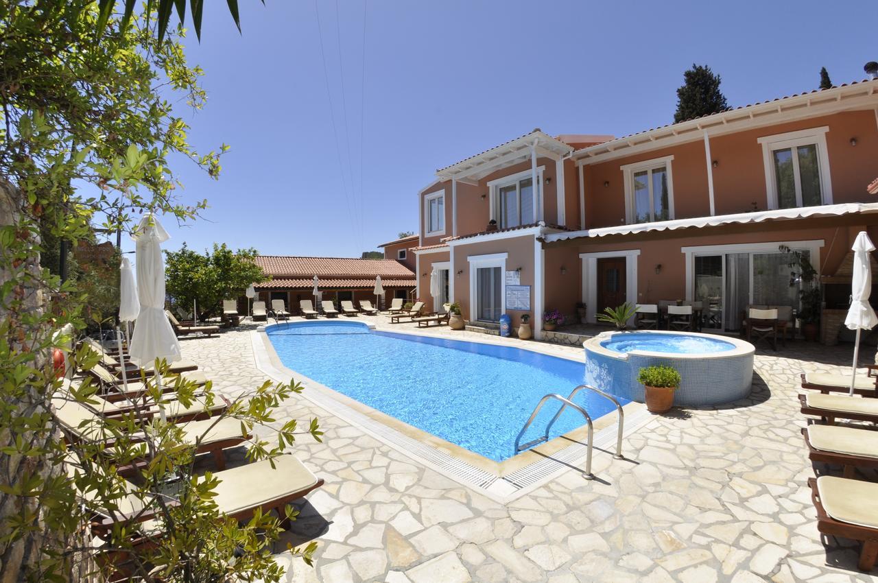Angels Pool Studios And Apartments Παλαιοκαστρίτσα Εξωτερικό φωτογραφία