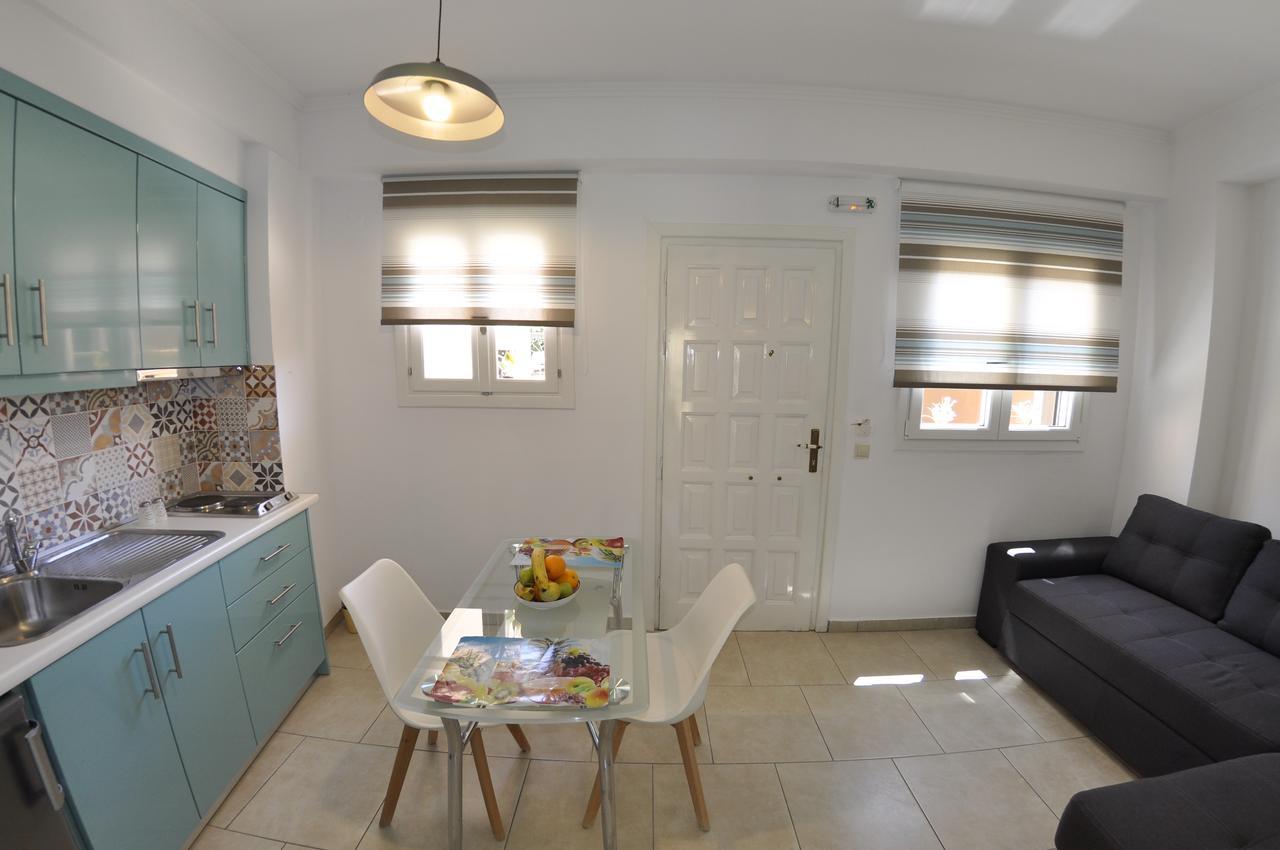 Angels Pool Studios And Apartments Παλαιοκαστρίτσα Εξωτερικό φωτογραφία