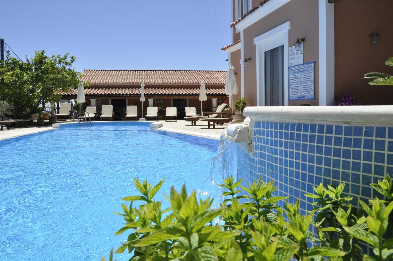 Angels Pool Studios And Apartments Παλαιοκαστρίτσα Εξωτερικό φωτογραφία