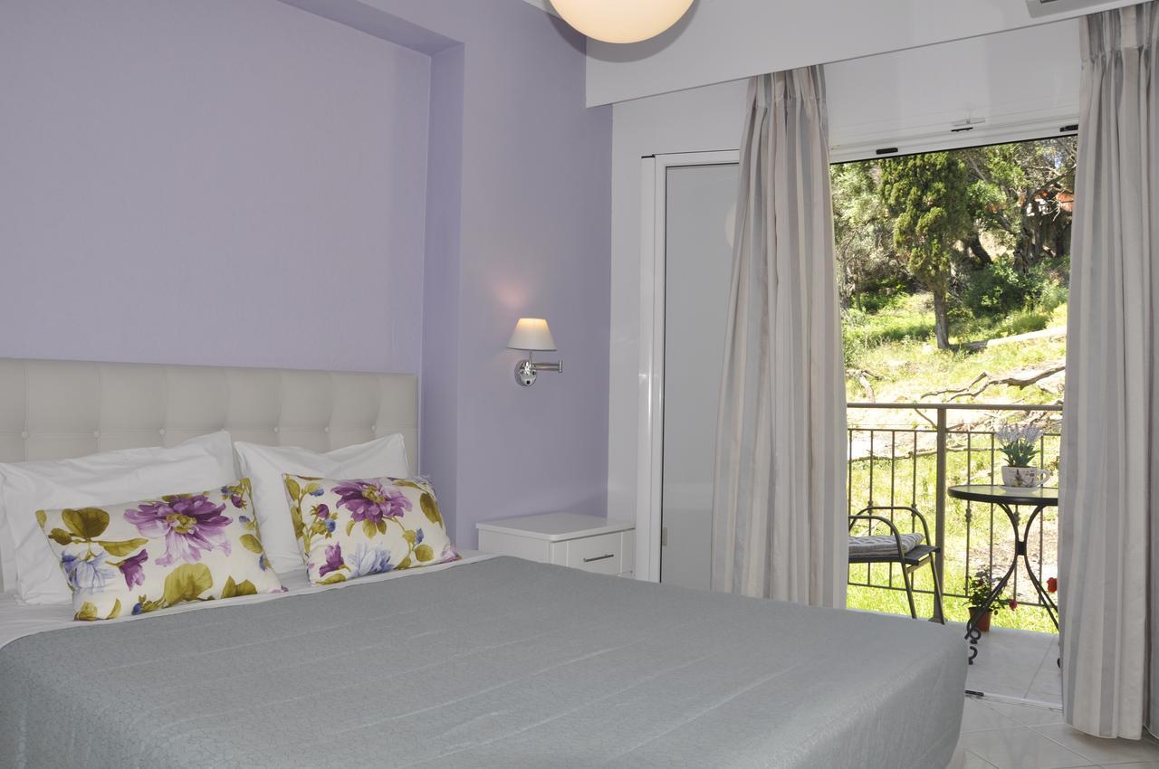 Angels Pool Studios And Apartments Παλαιοκαστρίτσα Εξωτερικό φωτογραφία