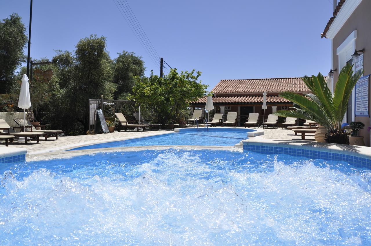 Angels Pool Studios And Apartments Παλαιοκαστρίτσα Εξωτερικό φωτογραφία